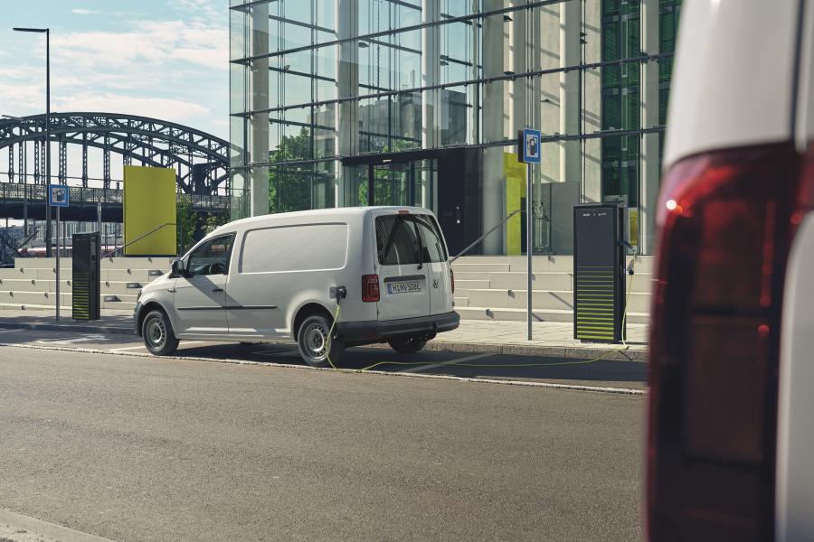  Volkswagen e-Caddy Maxi Kasten by ABT 2019 года  (WW) (фото 4 из 8)